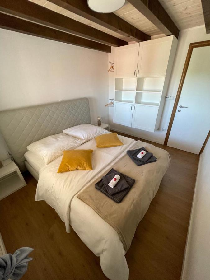 Villa Maslina Saric Devrske Exteriör bild