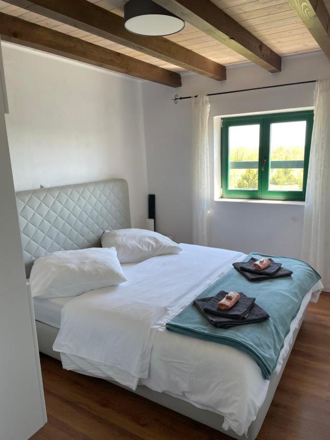 Villa Maslina Saric Devrske Exteriör bild