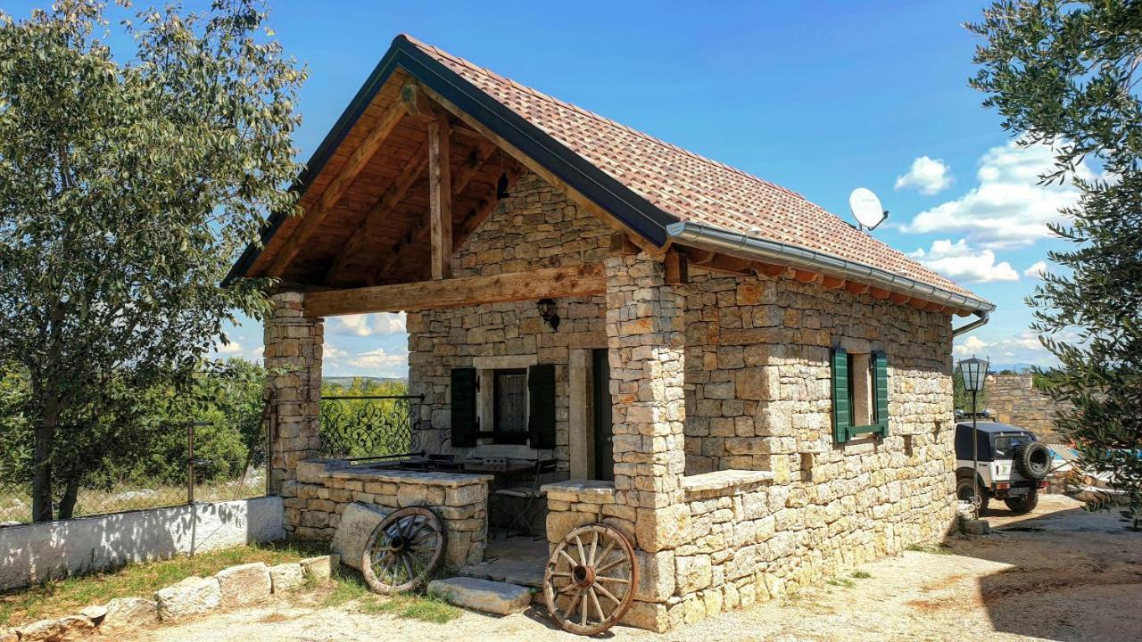 Villa Maslina Saric Devrske Exteriör bild